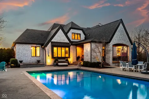 2 Woodard Bluff Zionsville IN 46077