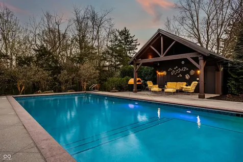 2 Woodard Bluff Zionsville IN 46077