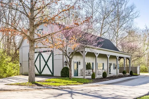 2 Woodard Bluff Zionsville IN 46077