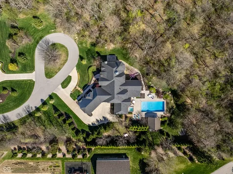 2 Woodard Bluff Zionsville IN 46077