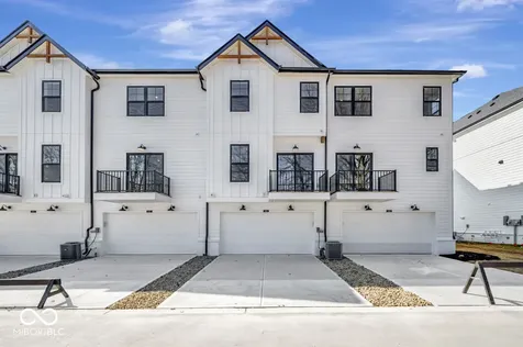 4481 Yellowwood Avenue Brownsburg IN 46112