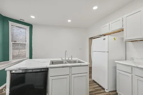 9577 N Crawford Street Knightsville IN 47857