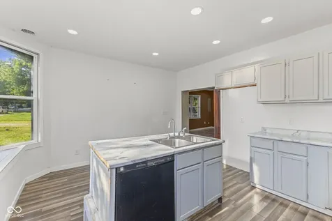 9577 N Crawford Street Knightsville IN 47857