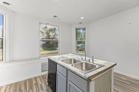 9577 N Crawford Street Knightsville IN 47857