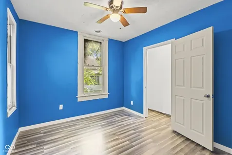 9577 N Crawford Street Knightsville IN 47857