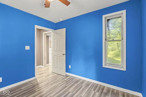 9577 N Crawford Street Knightsville IN 47857