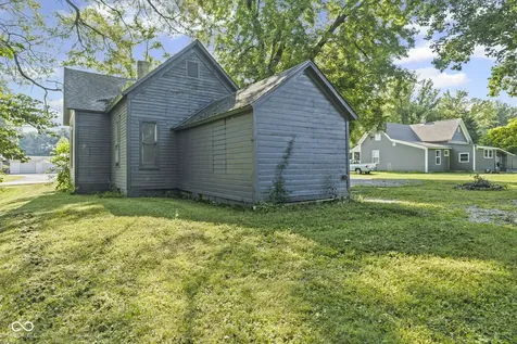 9577 N Crawford Street Knightsville IN 47857