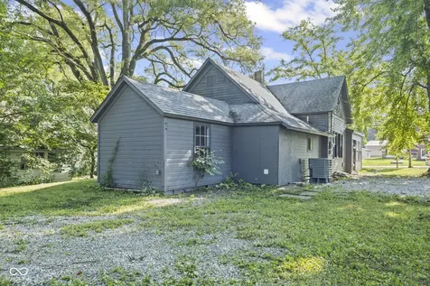 9577 N Crawford Street Knightsville IN 47857