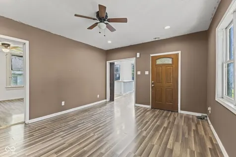 9577 N Crawford Street Knightsville IN 47857