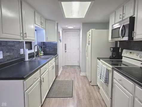 7513 Castleton Farms West Drive Indianapolis IN 46256