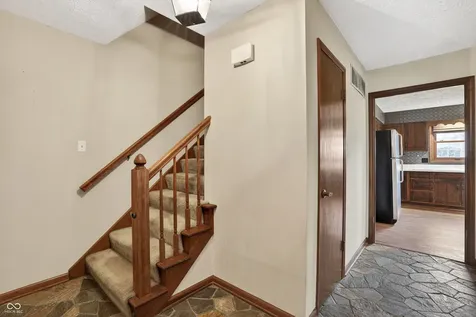 7802 Mallard Way Indianapolis IN 46256