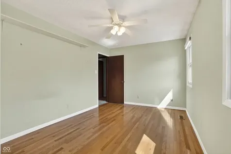7802 Mallard Way Indianapolis IN 46256