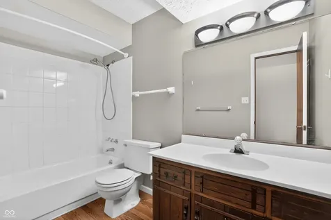 7802 Mallard Way Indianapolis IN 46256
