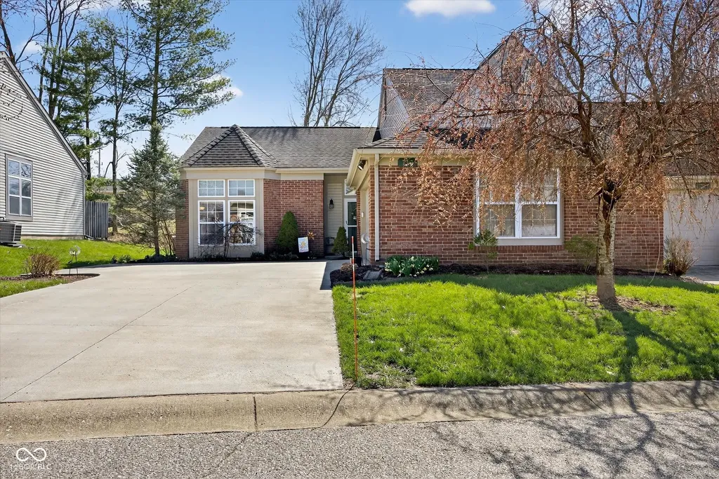 712 E Moss Creek Drive Bloomington IN 47401