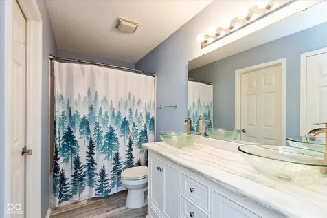 10270 Apple Blossom Circle Fishers IN 46038