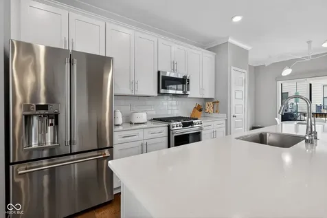 11571 Huffington Street Carmel IN 46032