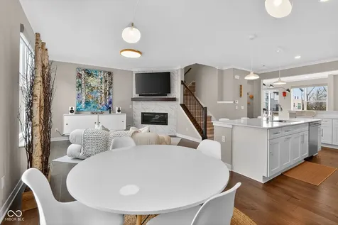 11571 Huffington Street Carmel IN 46032