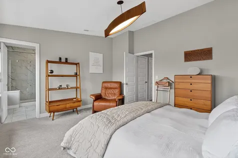 11571 Huffington Street Carmel IN 46032