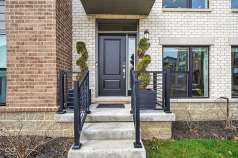 11571 Huffington Street Carmel IN 46032