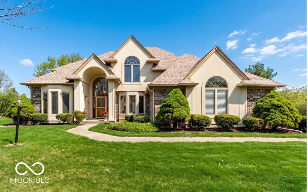 10304 Fallen Oak Drive Indianapolis IN 46239