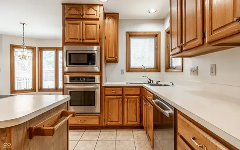 10304 Fallen Oak Drive Indianapolis IN 46239