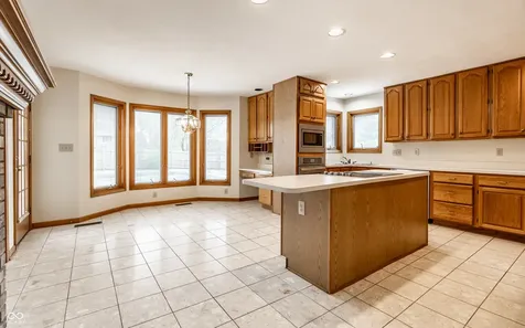10304 Fallen Oak Drive Indianapolis IN 46239