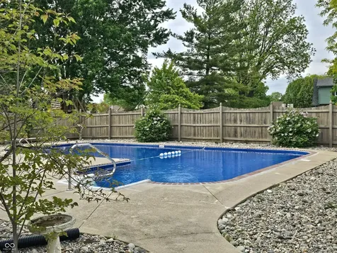 10304 Fallen Oak Drive Indianapolis IN 46239