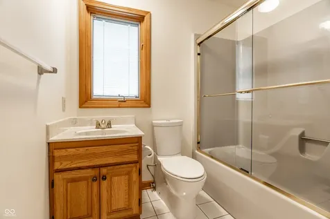10304 Fallen Oak Drive Indianapolis IN 46239