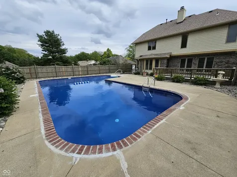 10304 Fallen Oak Drive Indianapolis IN 46239