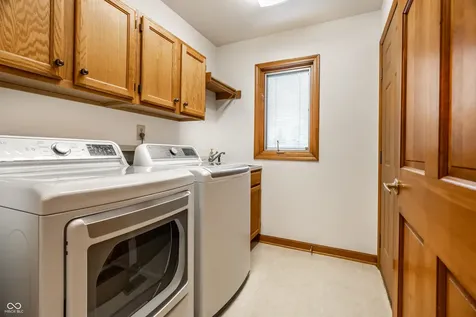 10304 Fallen Oak Drive Indianapolis IN 46239