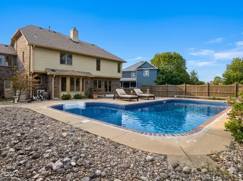 10304 Fallen Oak Drive Indianapolis IN 46239