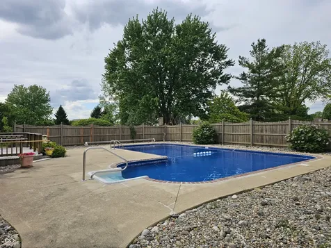 10304 Fallen Oak Drive Indianapolis IN 46239