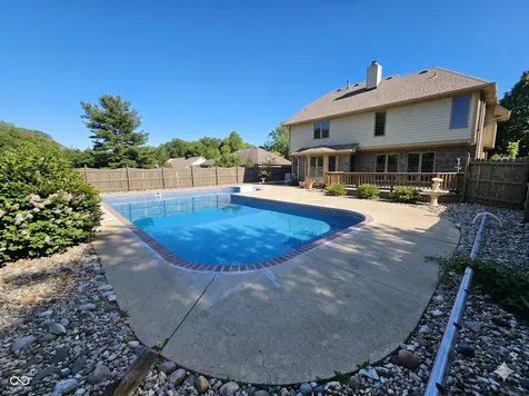 10304 Fallen Oak Drive Indianapolis IN 46239