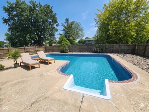 10304 Fallen Oak Drive Indianapolis IN 46239