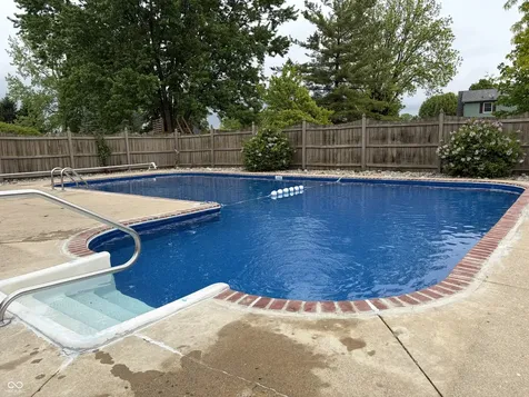 10304 Fallen Oak Drive Indianapolis IN 46239