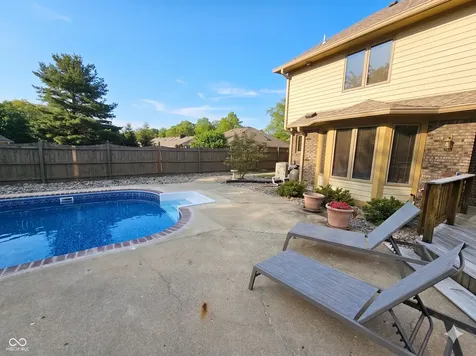 10304 Fallen Oak Drive Indianapolis IN 46239