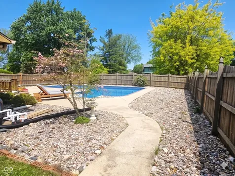 10304 Fallen Oak Drive Indianapolis IN 46239
