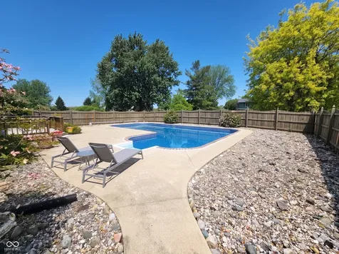 10304 Fallen Oak Drive Indianapolis IN 46239