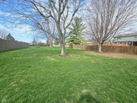 10304 Fallen Oak Drive Indianapolis IN 46239