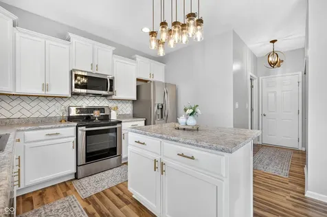 4372 Stubbington Lane Indianapolis IN 46239