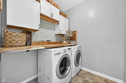 4372 Stubbington Lane Indianapolis IN 46239