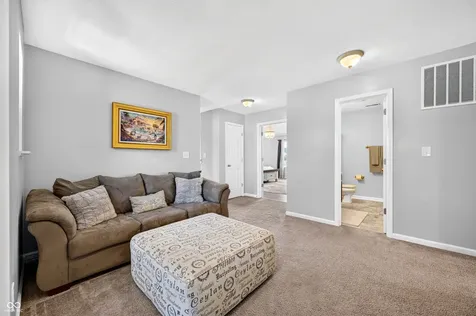 4372 Stubbington Lane Indianapolis IN 46239