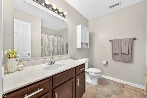 4372 Stubbington Lane Indianapolis IN 46239
