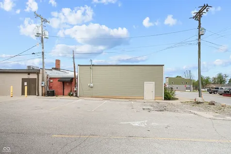 100 S Pearl Street Thorntown IN 46071