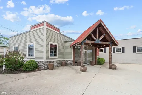 100 S Pearl Street Thorntown IN 46071