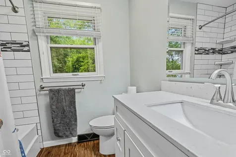1538 Pittwood Drive Indianapolis IN 46240