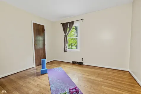 1538 Pittwood Drive Indianapolis IN 46240