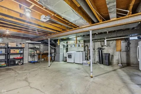 1538 Pittwood Drive Indianapolis IN 46240