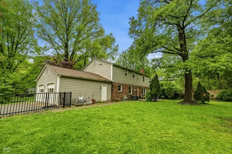 1538 Pittwood Drive Indianapolis IN 46240