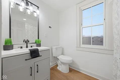 106 S 3rd Avenue Beech Grove IN 46107